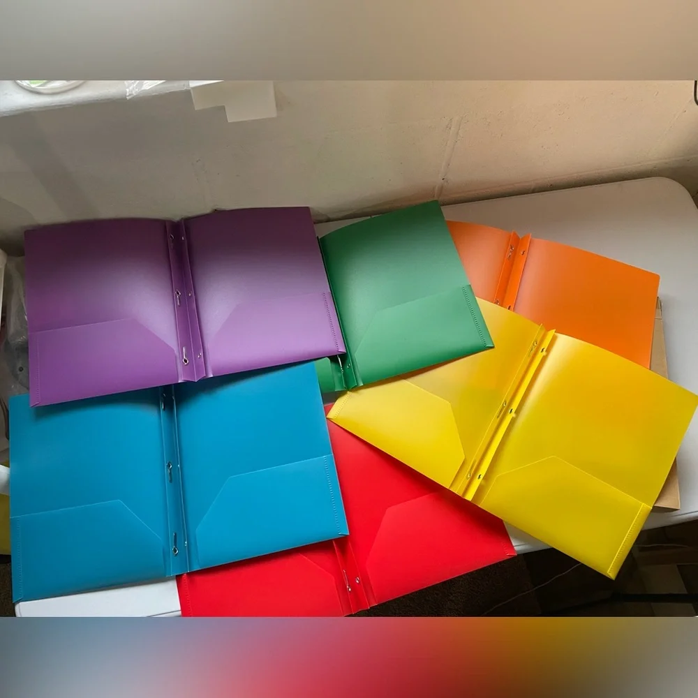 NWT 6 Heavy duty 2 pocket 6 colors letter size folders water resistant Amazon
